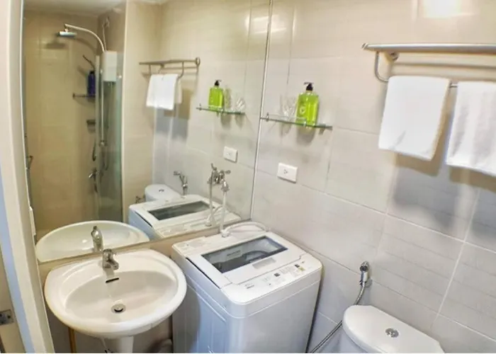 Apartment Homey Makati Unit With Netflix *