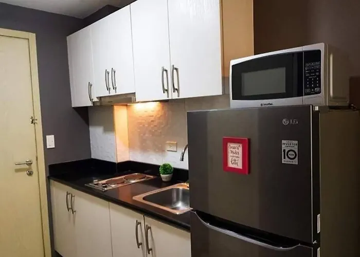 Homey Makati Unit With Netflix Apartment *