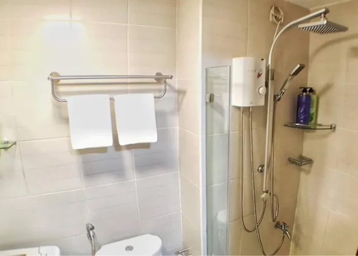 Homey Makati Unit With Netflix * Manila